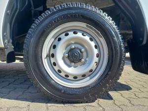 Toyota Hilux 2.4GD S (aircon) - Image 13