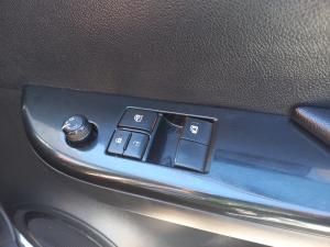 Toyota Hilux 2.4GD S (aircon) - Image 17