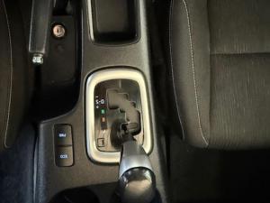 Toyota Hilux 2.8GD-6 double cab 4x4 Raider auto - Image 12