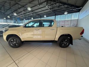 Toyota Hilux 2.8GD-6 double cab 4x4 Raider auto - Image 18