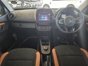 Renault Kwid 1.0 Climber auto - Image 6