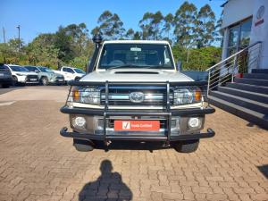 Toyota Land Cruiser 79 4.5D-4D V8 single cab LX - Image 5