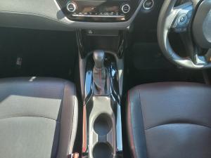 Toyota Corolla Cross 1.8 Hybrid GR-Sport - Image 12
