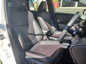 Toyota Corolla Cross 1.8 Hybrid GR-Sport - Image 14