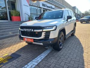 Toyota Land Cruiser 300 3.3D GR-Sport - Image 18