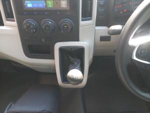 Toyota Quantum 2.8 LWB crew cab - Image 12