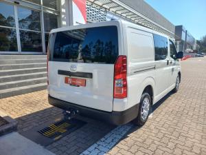 Toyota Quantum 2.8 LWB crew cab - Image 2