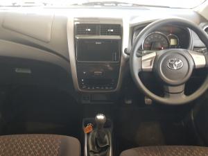 Toyota Urban Cruiser 1.5 XR automatic - Image 10