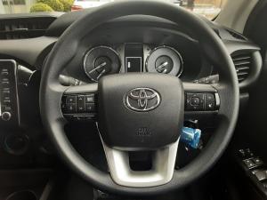 Toyota Hilux 2.4 GD-6 RB Raider automaticD/C - Image 8