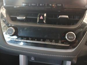 Toyota Corolla Cross 1.8 XS Hybrid - Image 17