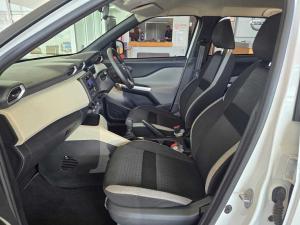 Nissan Magnite 1.0 Visia AMT - Image 11