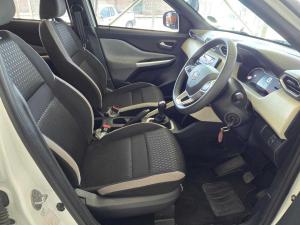 Nissan Magnite 1.0 Visia AMT - Image 20