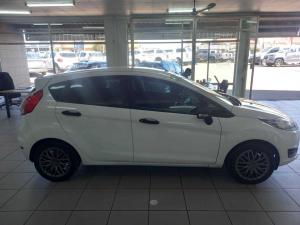 Ford Fiesta 1.4 Ambiente 5 Dr - Image 6