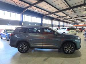 Chery Tiggo 8 PRO 1.6 Tdgi Distinction DCT - Image 4