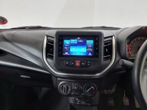 Toyota Vitz 1.0 XR manual - Image 12