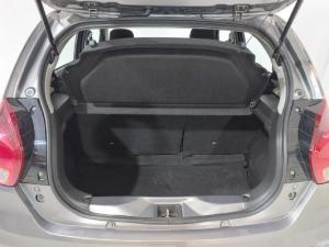 Toyota Vitz 1.0 XR manual - Image 5