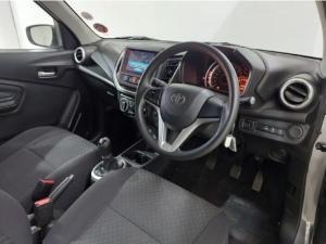 Toyota Vitz 1.0 XR manual - Image 6