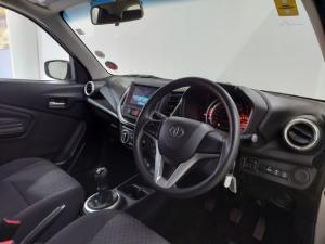 Toyota Vitz 1.0 XR manual - Image 9