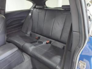 BMW 3 Series 320i - Image 9
