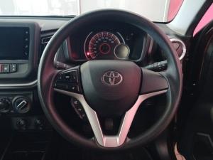 Toyota Vitz 1.0 XR manual - Image 11