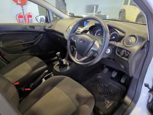 Ford Fiesta 5-door 1.4 Ambiente (aircon+audio) - Image 7