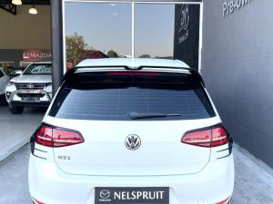 Volkswagen Golf GTI auto - Image 5