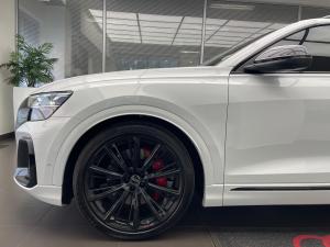 Audi SQ8 TFSI quattro Black Edition - Image 14