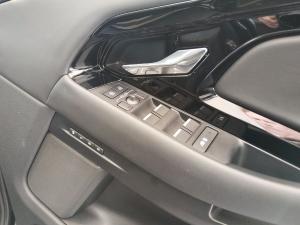 Land Rover Range Rover Evoque D200 R-Dynamic HSE - Image 14