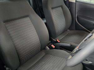 Volkswagen Polo Vivo hatch 1.4 Trendline - Image 14
