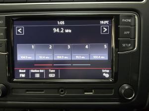Volkswagen Polo Vivo hatch 1.4 Trendline - Image 5