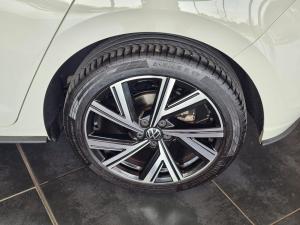 Volkswagen Polo hatch 1.0TSI R-Line - Image 15