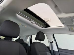Volkswagen Polo hatch 1.0TSI Life manual - Image 9