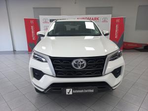 Toyota Fortuner 2.4GD-6 manual - Image 5