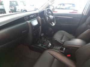 Toyota Fortuner 2.4GD-6 manual - Image 9