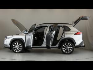 Toyota Corolla Cross 1.8 XR - Image 11