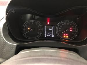 Toyota Starlet 1.4 Xi - Image 10