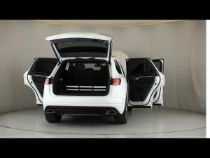 Volkswagen Touareg V6 TDI Executive R-Line - Image 9