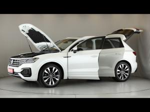 Volkswagen Touareg V6 TDI Executive R-Line - Image 12