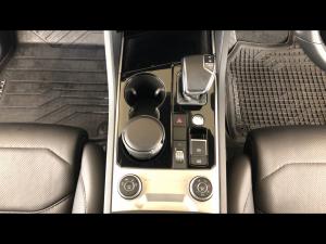 Volkswagen Touareg V6 TDI Executive R-Line - Image 28