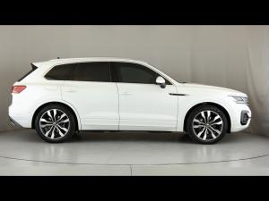 Volkswagen Touareg V6 TDI Executive R-Line - Image 3