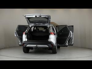 Toyota Corolla Cross 1.8 XR - Image 9