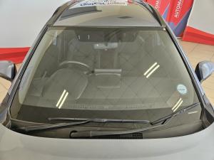 Toyota Corolla Cross 1.8 XS - Image 13