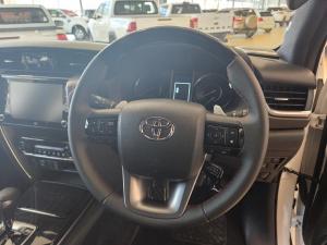 Toyota Fortuner 2.8GD-6 48V VX - Image 8