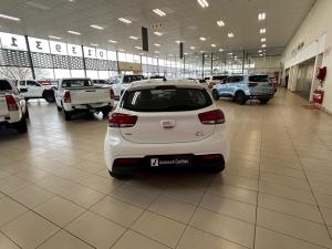 Kia Rio hatch 1.2 LS - Image 5