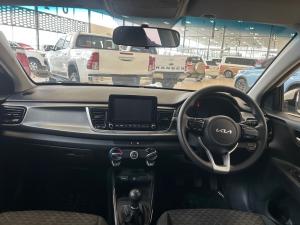 Kia Rio hatch 1.2 LS - Image 6