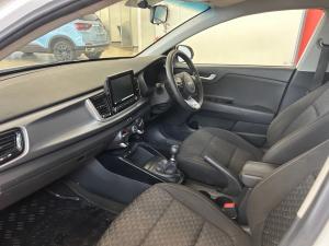 Kia Rio hatch 1.2 LS - Image 7