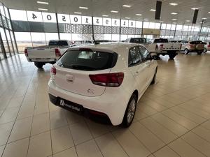 Kia Rio hatch 1.2 LS - Image 2