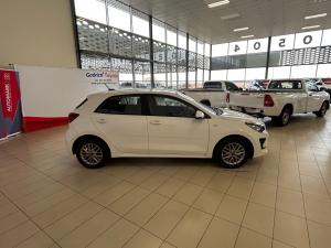 Kia Rio hatch 1.2 LS - Image 3