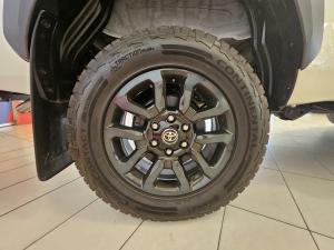 Toyota Hilux 2.8GD-6 Xtra cab Legend manual - Image 17