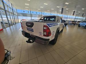 Toyota Hilux 2.8GD-6 Xtra cab Legend manual - Image 2